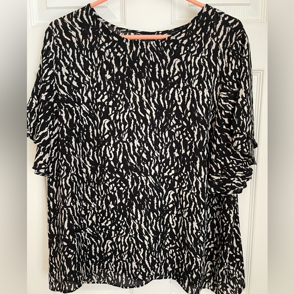 Ann Taylor Factory Scoop Neck Angel Sleeves